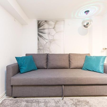 Apartment Cheers Am Koernerpark Berlim Exterior foto